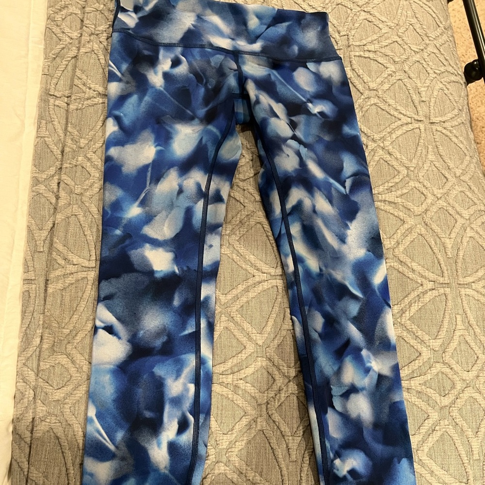 Lululemon leggings Sz 6